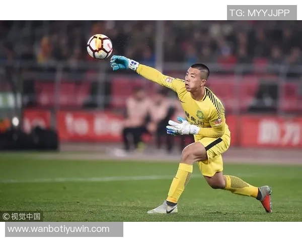 郭全博神勇表现连扑两球令对手外援无奈抱头痛惜展现门将绝技